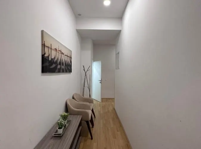 7 Apartment