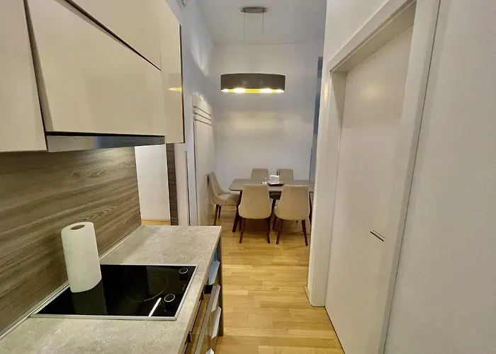7 Apartment *