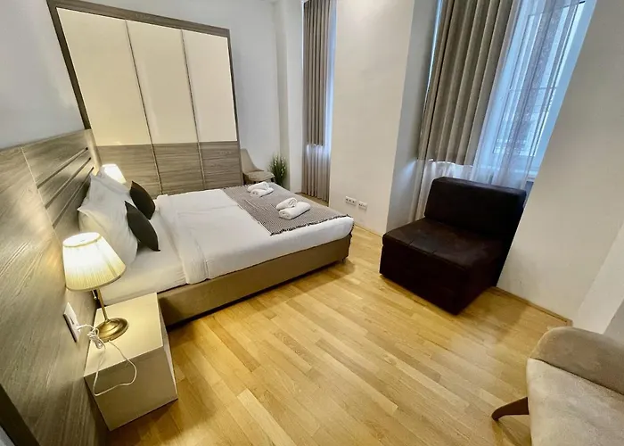7 Apartment *